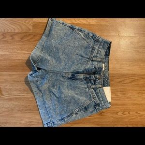 American Eagle Mom Short